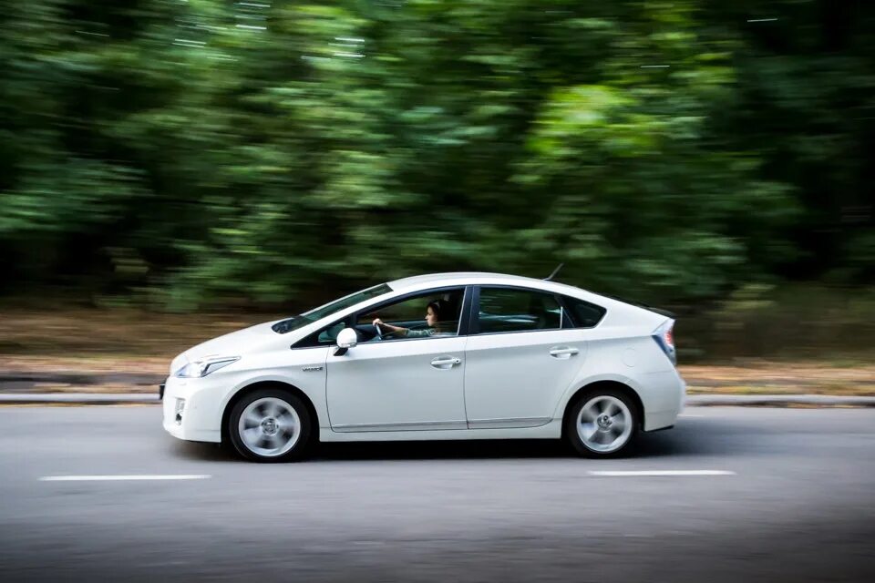 Prius 30 купить. Toyota Prius 30. Toyota Prius 30 кузов. Prius xv30. Тойота Приус 30 черный.