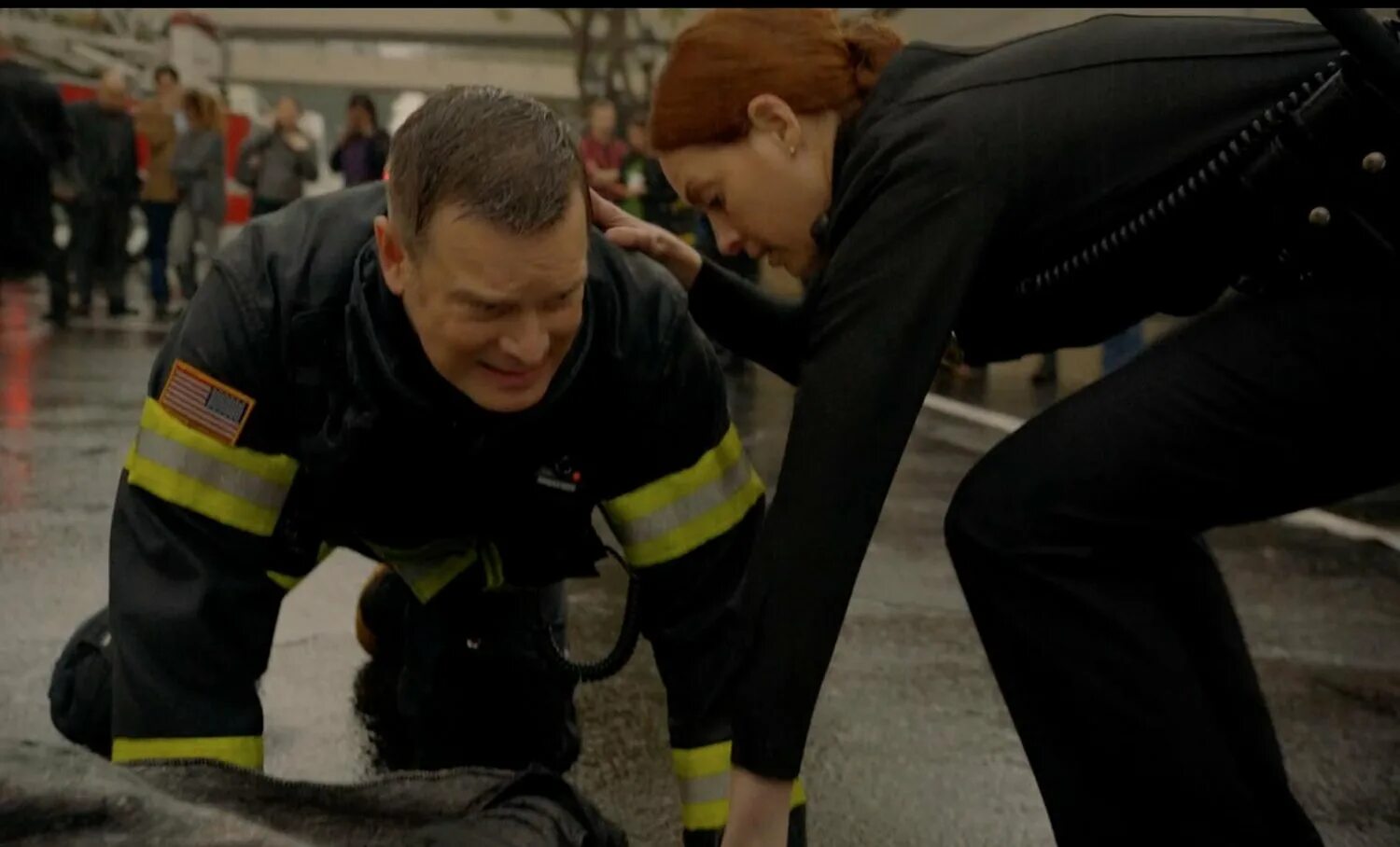 911 служба спасения сериал 2021. Спасатели в японии. 911 служба спасения 1 сезон. Сериал служба спасения 9 1 1 4 сезон. Райан гузман 911 служба спасения.