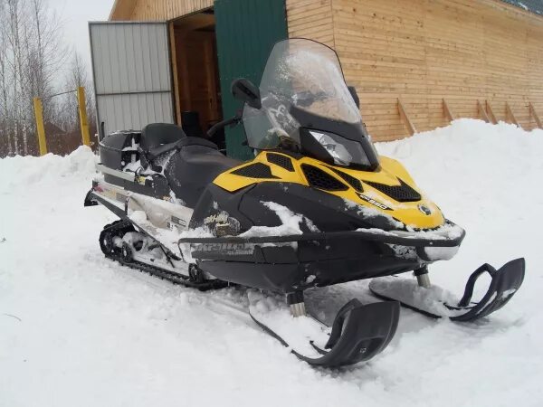 Снегоходы брп бу. Brp ski-doo skandic wt 550. Ski doo skandic 2006. Снегоход brp 600. Brp grand touring 600.