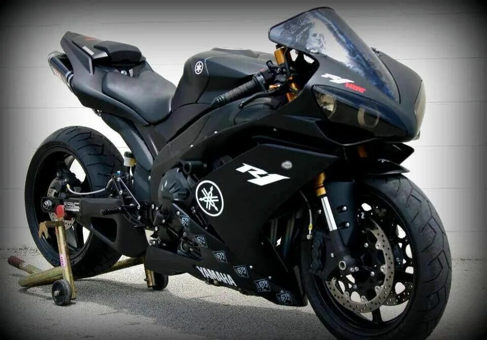 Спортбайк бу авито. Спортбайк бу авито. Спортивный мотоцикл бмв s1000rr. Авито спортивный байки. Ямаха р1 2006 вес мотоцикла.
