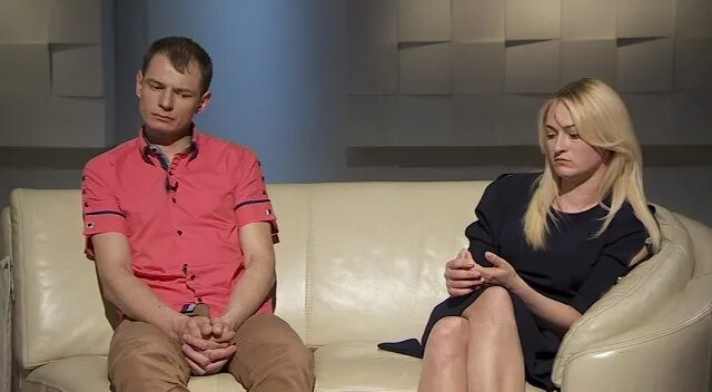 Спасите нашу семью выпуск. Спасите нашу семью. Психолог на канале ю. Врятуйте нашу семью. Кохана врятуйте нашу сім'ю.