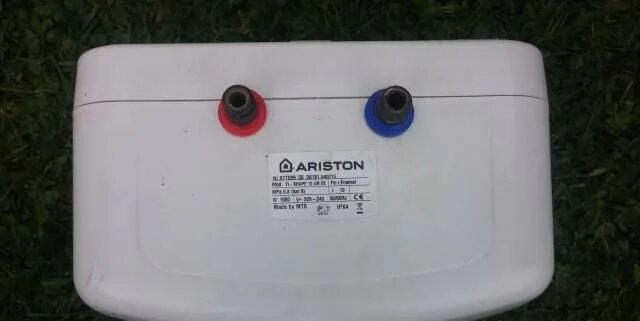 аристон ti shape. водонагреватель аристон 10л. проточный водонагреватель ariston 1106. водонагреватель аристон 10 литров. Ariston abs blu evo rs 30 white.