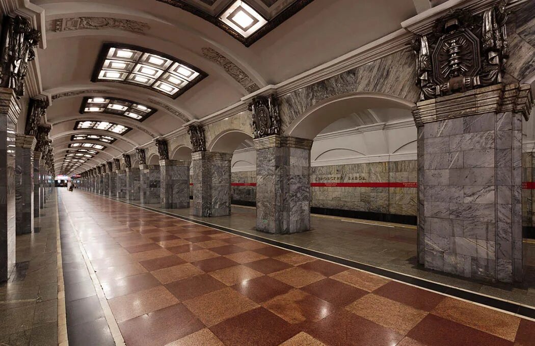 Метро в кировском районе санкт петербурга. Станция метро кировский завод. станция кировский завод санкт-петербург. станция метро кировский завод санкт-петербург. петербургское метро на станции кировский завод.