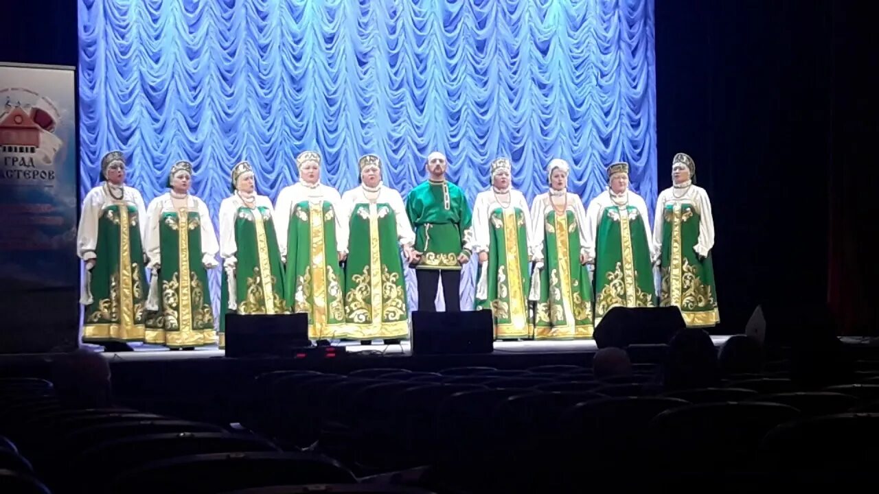 Хор про россию. Деревенский хор. Деревенские напевы. Национальные напевы. Народный хор ветеранов "родные напевы" Бахчисарайский район.