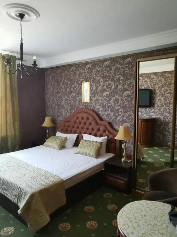 Central city махачкала. Отель централь махачкала. Hotel central махачкала. Марва отель махачкала. Даниялова 14 гостиница централ.
