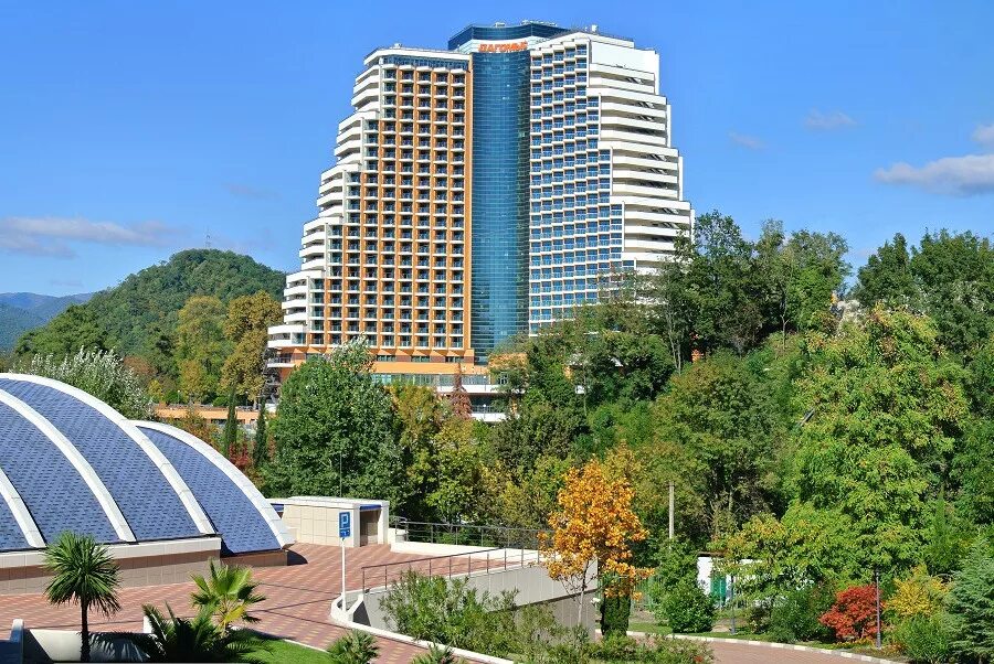 Поселок дагомыс краснодарский край. Дагомыс гостиничный комплекс дагомыс. Пляж санатория дагомыс сочи. Дагомыс где отдохнуть. Пляж оздоровительного комплекса дагомыс.