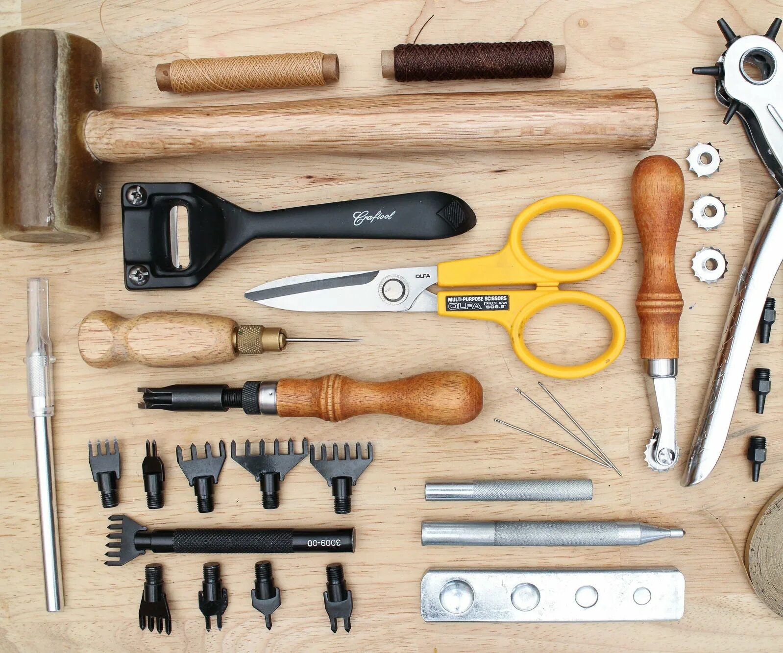 Small tools. Инструменты 3д модель. Мне найти ящик для инструментов тд - сорокин. Инструменты для ремонта. Woodworking tools 4k.
