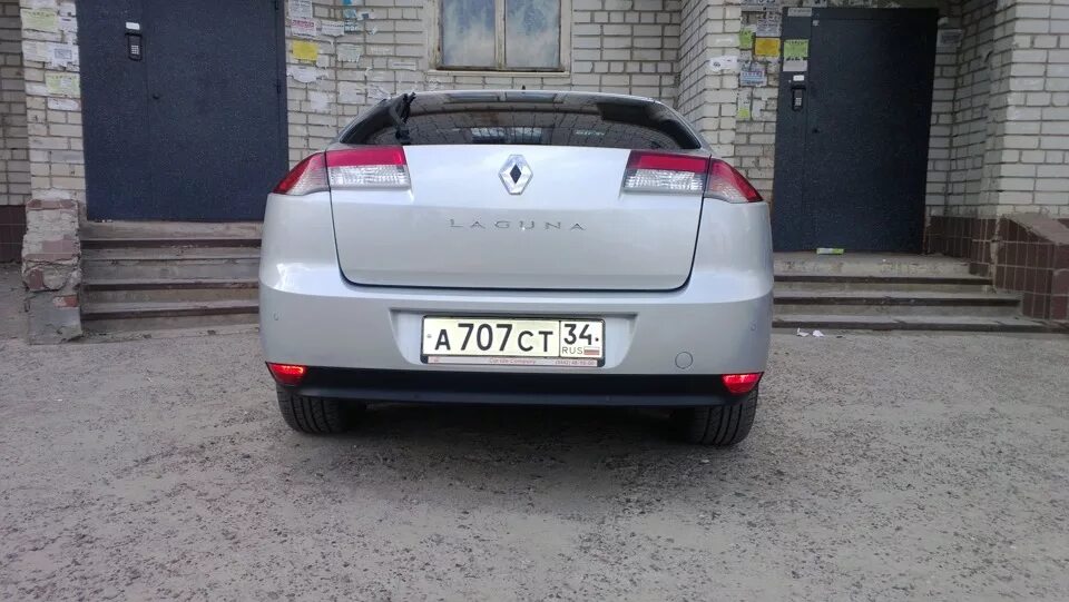 Рено лагуна бампер задний. Рено меган 2 зад. рено лагуна 2015 зад. задок renault laguna 2. бампер рено лагуна 2 задний.