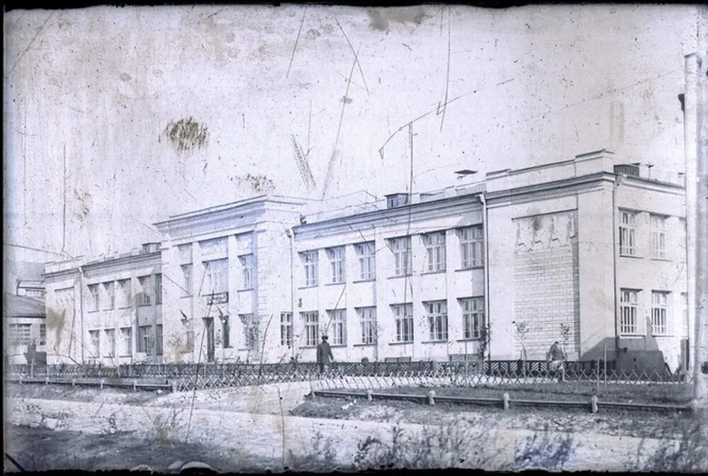 Свердловск 70-х дом офицеров. Оглезнев свердловск. Свердловск 1941. Свердловск 1941. Москва 22 июня 1941.