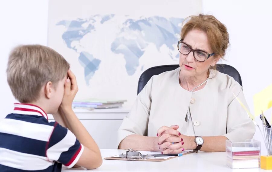 Конфликт между учителем и администрацией. Конфликты между учителем и родителями. Преподаватель и студент. Психолог и ученик. Конфликт преподавателя и студента.