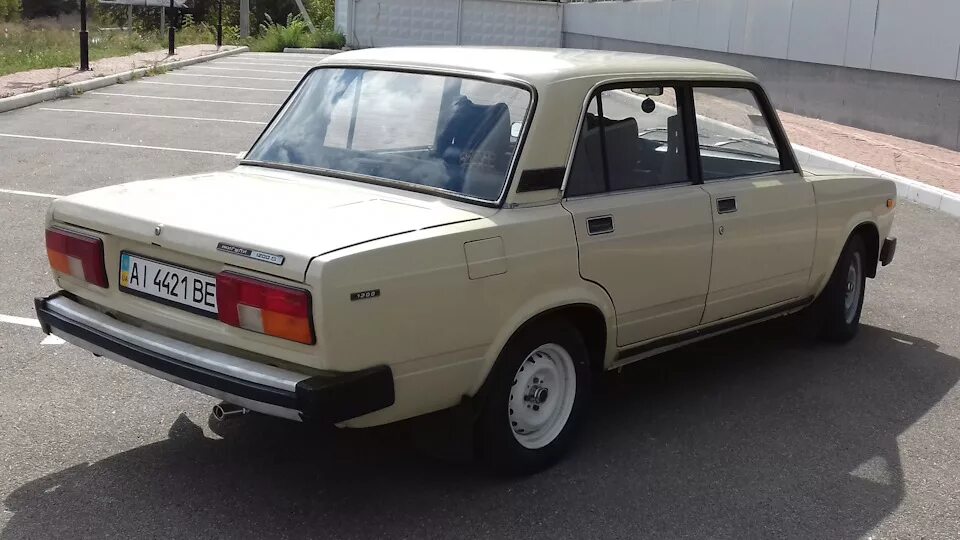 Авито авто волгоградская. 2105 волгоград. Lada signet 2107. 2105 волгоград. Ваз 2105 2002.