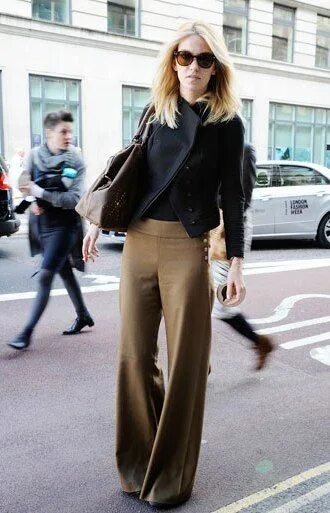 Pin on Moda Street style chic, Fashion week street style, Motorcycle jacket outf