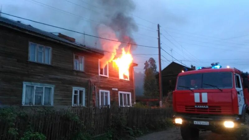 Погода в поселке октябрьском богучанского красноярского. Село Богучаны Богучанского района Красноярского края. Посёлок Геофизиков Богучаны. Пожар в Богучанах. Пос Октябрьский Красноярский край Богучанский район.