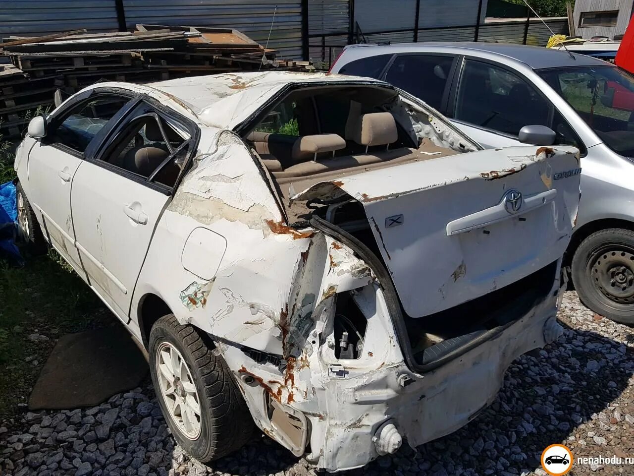 красный филдер. выкуп аварийных авто в красноярске. битый toyota corolla fielder. битые авто в америке аукцион. битые авто в красноярске.