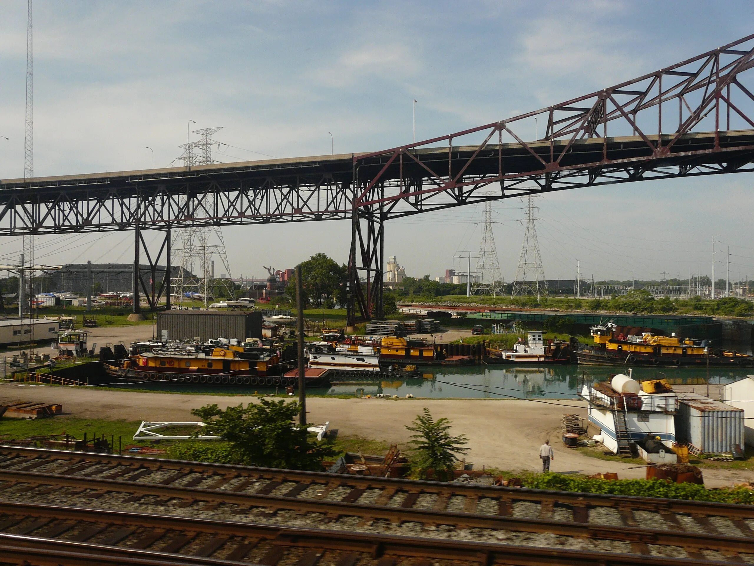 Путепровод искусственное сооружение жд. Gps мониторинг транспорта. Track load. Load tracking. Racetrack builder.