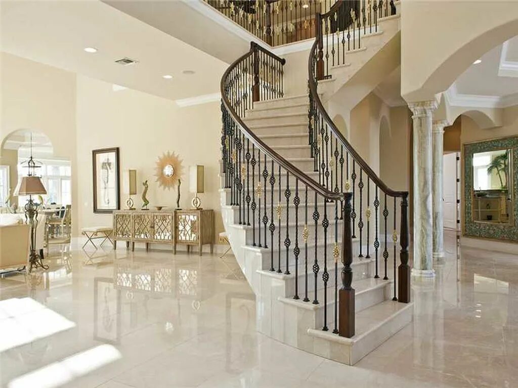 Красивые лестницы в доме. Ступени из мрамора bianco carrara statuarietto. Мраморные лестницы в интерьере. Мраморная лестница метрополь. Мраморная лестница метрополь.