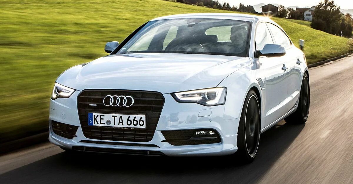Audi a5 2013 s line. Ауди а5 2013 года. Белая ауди 2л. Ауди а5 купе. Audi a5 2013.