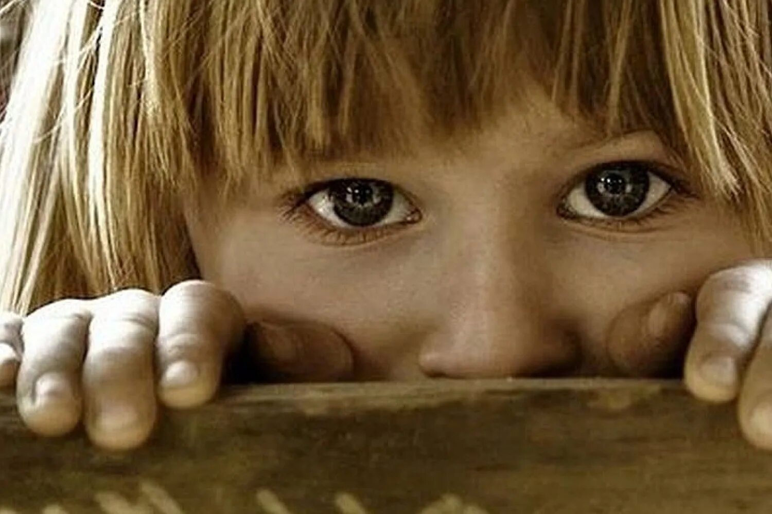 счастливые дети из детдома. дети сироты. детский дом. жизнь сирот. учреждения для детей сирот.