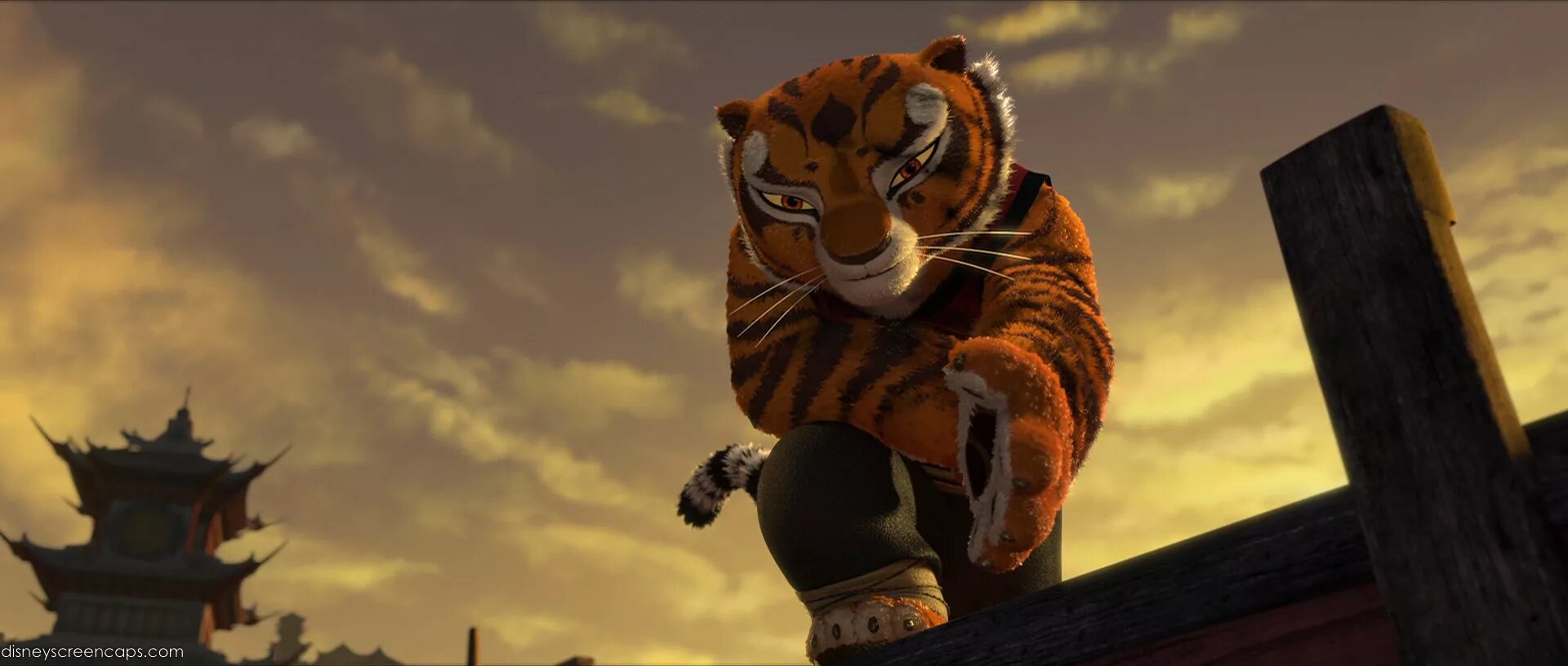 Мастер тигрица кунг фу панда. Кунг-фу панда 2. Озеро святых слез кунг фу панда. А че хохочем кунг фу панда. Мастер шифу и мастер тигрица.
