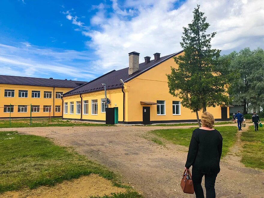 Сайт школы новгородская область. Школа Спарта Великий Новгород. Великий Новгород спортивный интернат Спарта. Великий Новгород Спарта интернат школа интернат. Школа 2 Крестцы Новгородская область.