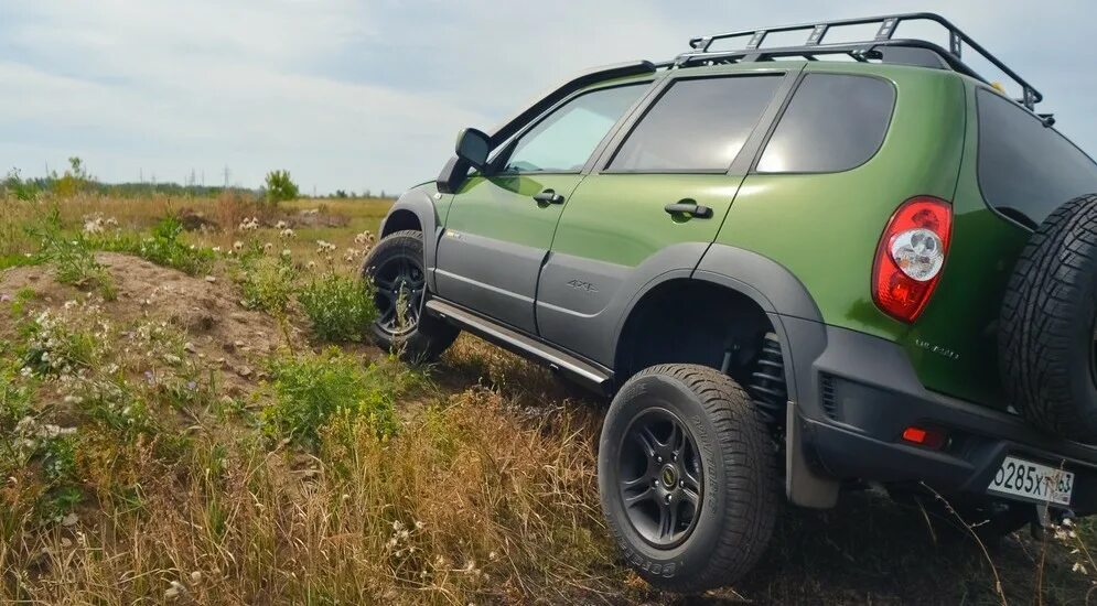 Чем отличается шеви нива от нивы. Нива шевроле офф роуд. шевроле нива off road edition. niva chevrolet оффроад. шевроле нива оффроуд комплектация.