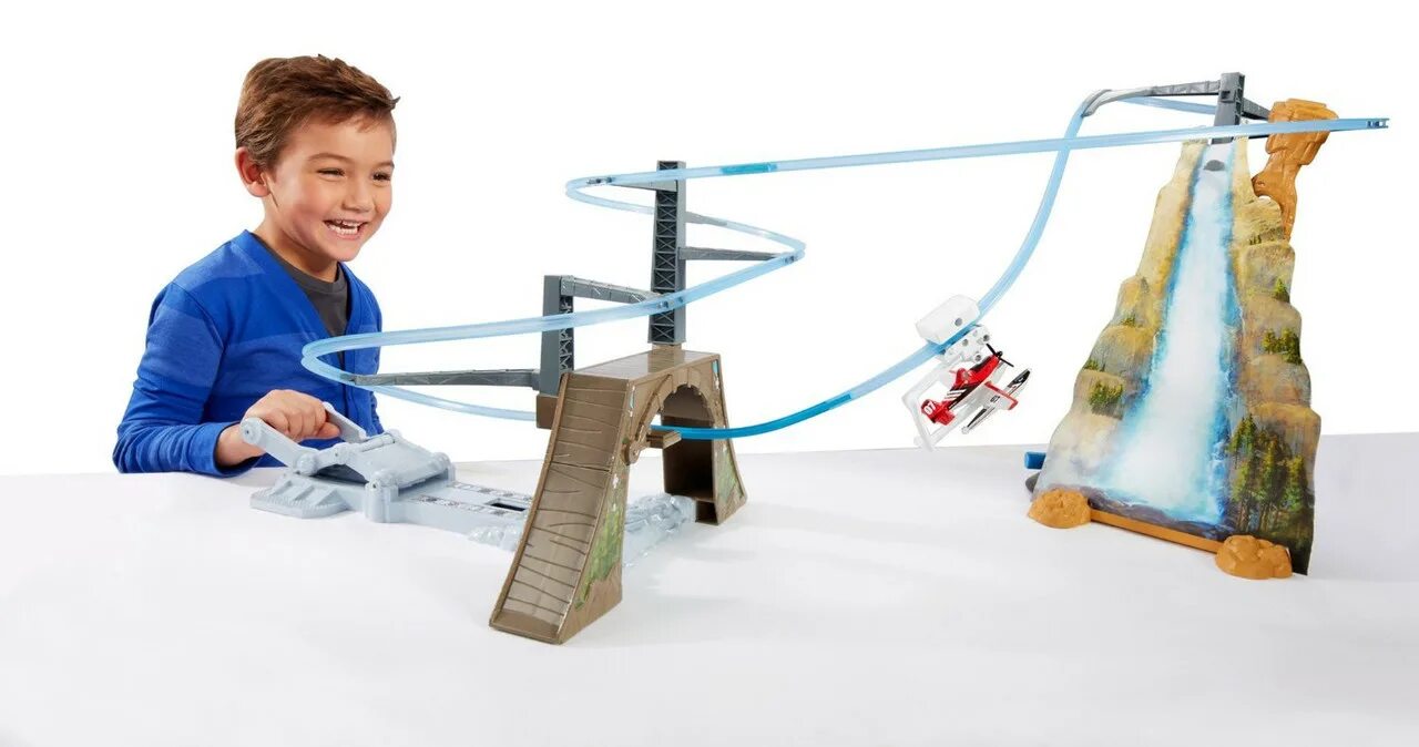 Магнитный трек "самолёты". Трек hot wheels airport track set gfh90. Забавный трек с самолетиками. Трек tong de water fun 868-6. Игровой набор трек с самолетиками.