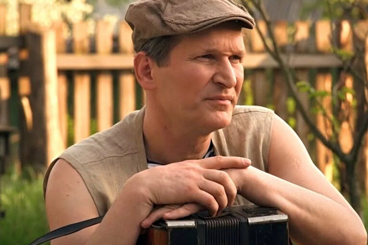 Добронравов 2020. Актер из сватов добронравов. Актер из сватов добронравов. Актёр добронравов фёдор. Фёдор добродрамов сваты.