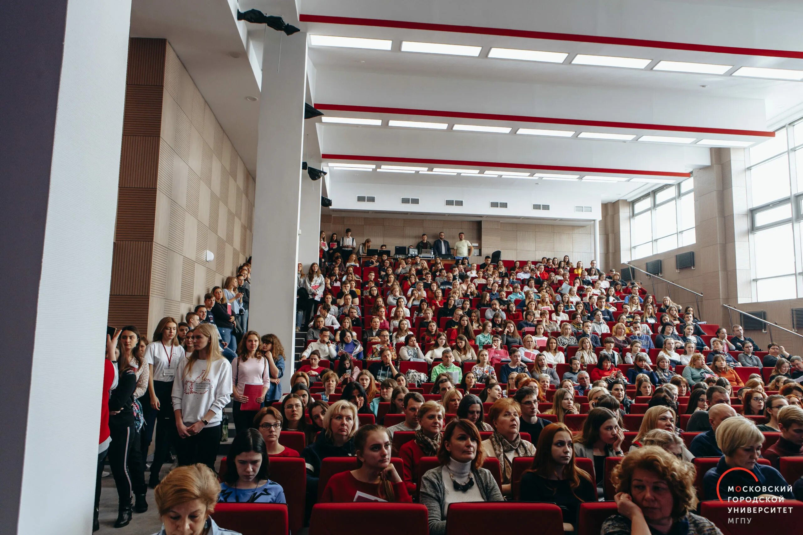 Мгпу вднх. Московский городской педагогический университет. московский городской университет мпгу. мгпу здание института. мпгу вднх.