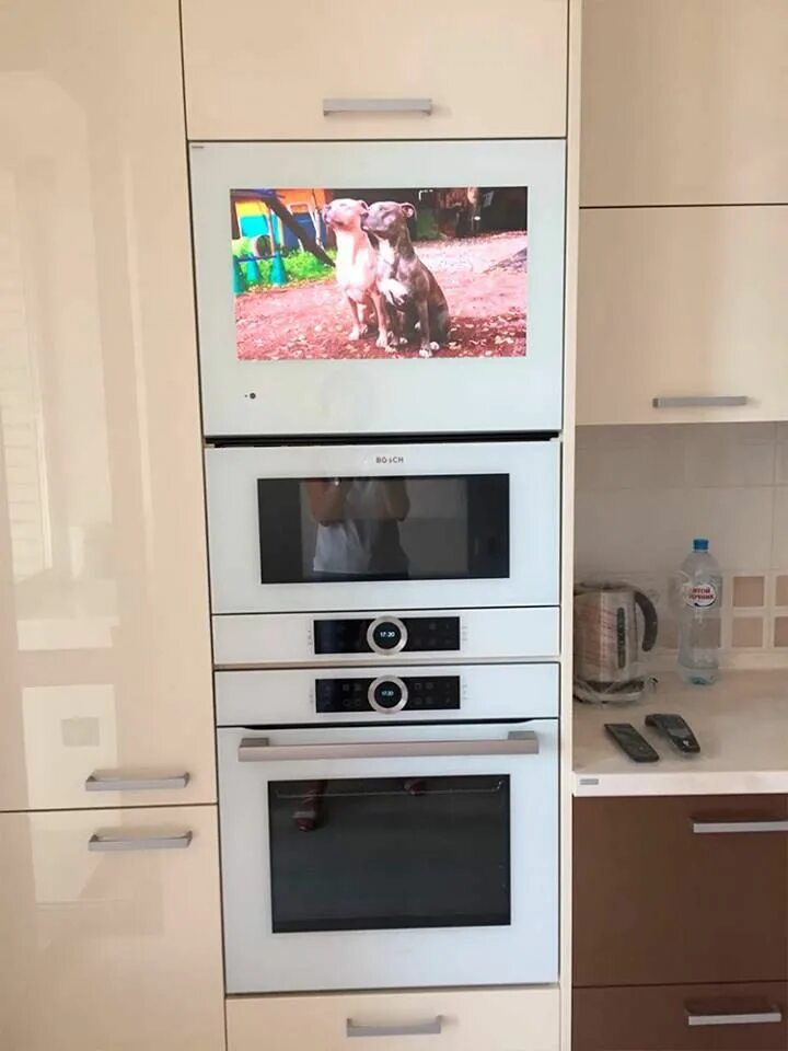 Встроенные телевизоры для кухни. Avel avs220k. Встраиваемый телевизор для кухни avs320k. Встраиваемый телевизор avs220k. Avel встраиваемый Smart телевизор для кухни avs247k.