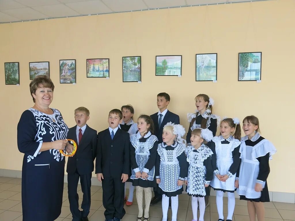 Рождественская средняя общеобразовательная. Моу рождественская сош. Рождественская школа. Рождественская школа. Школа моу рождественская сош.