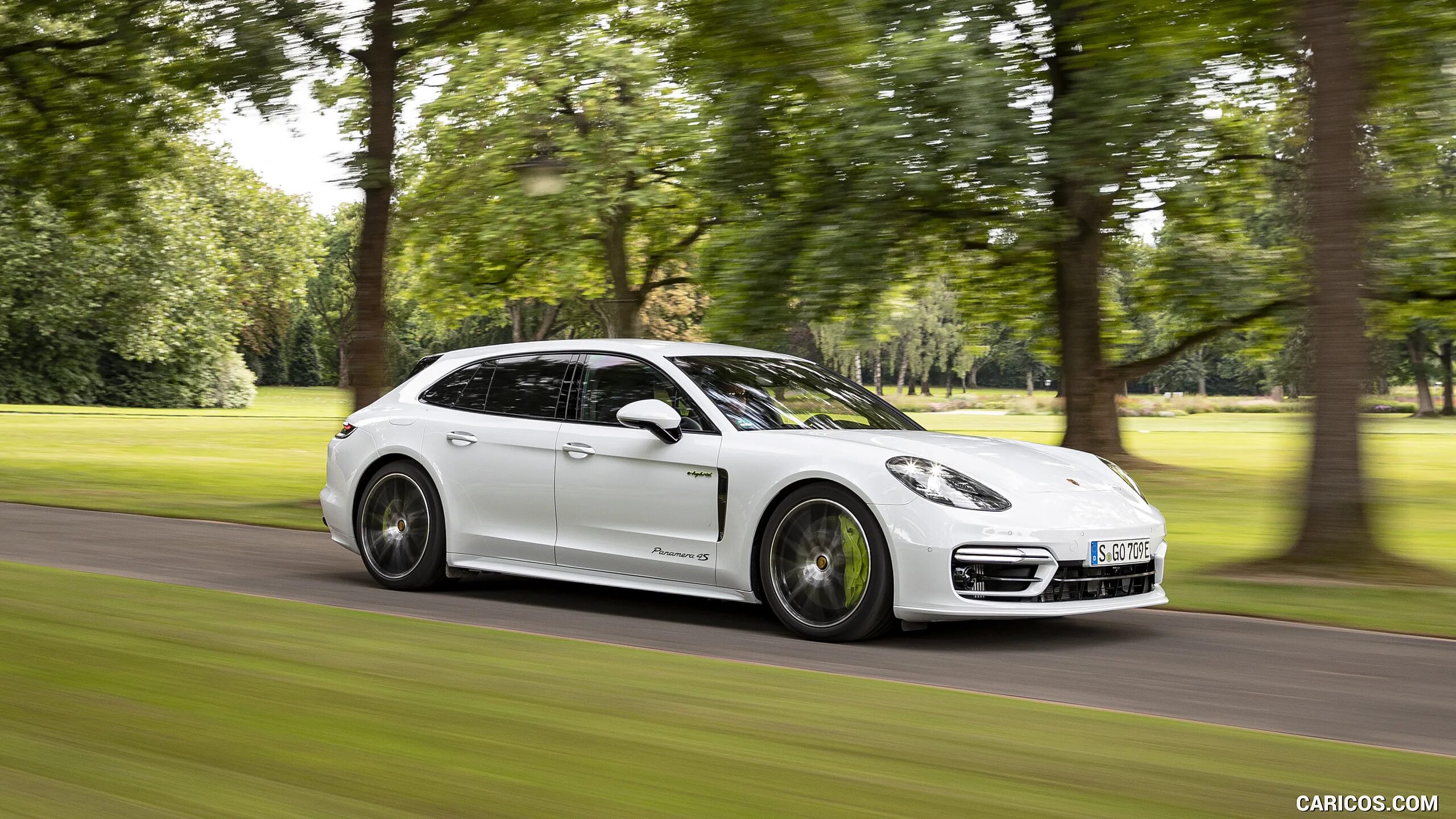 Panamera e hybrid. Порше Панамера 2021. Порше Панамера 4s. Porsche Panamera 4. Porsche Panamera 4s e-Hybrid.