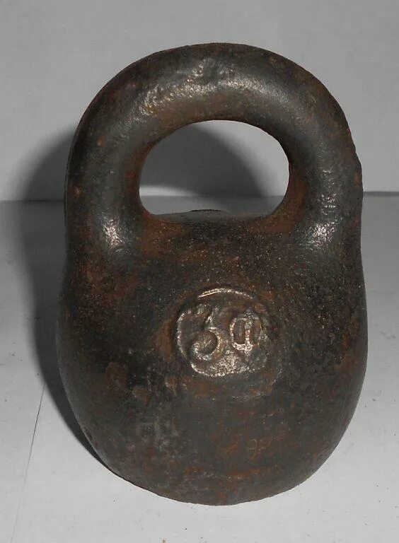 Пудовая гиря. Гиря 3 пуда. Царская гиря 2 пуда. Старинные гири. Царская гиря 2 пуда.