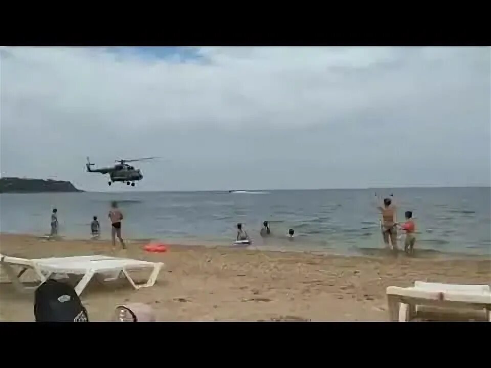 Пляж ракета меганом. Пляж ракета капсель судак. Пляж ракета крым. Пляж ракета крым. Ракета над пляжем в севастополе.