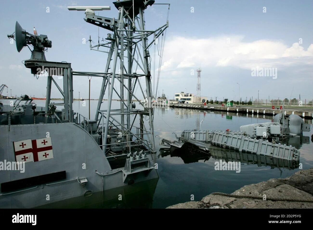 Военно-морская база Поти 2008. Грузинских ВМФ В Поти. Грузинский флот 2008. Потопленные грузинские корабли.