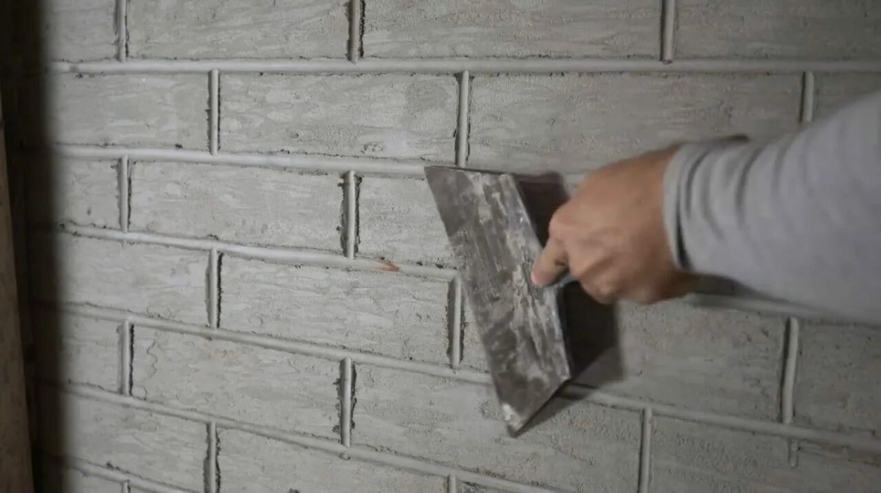 Кирпичи из сухого клея. Кирпичики из плиточного клея. кирпич из плиточного клея. декоративный кирпич из плиточного клея. имитация кирпича из клея для плитки.