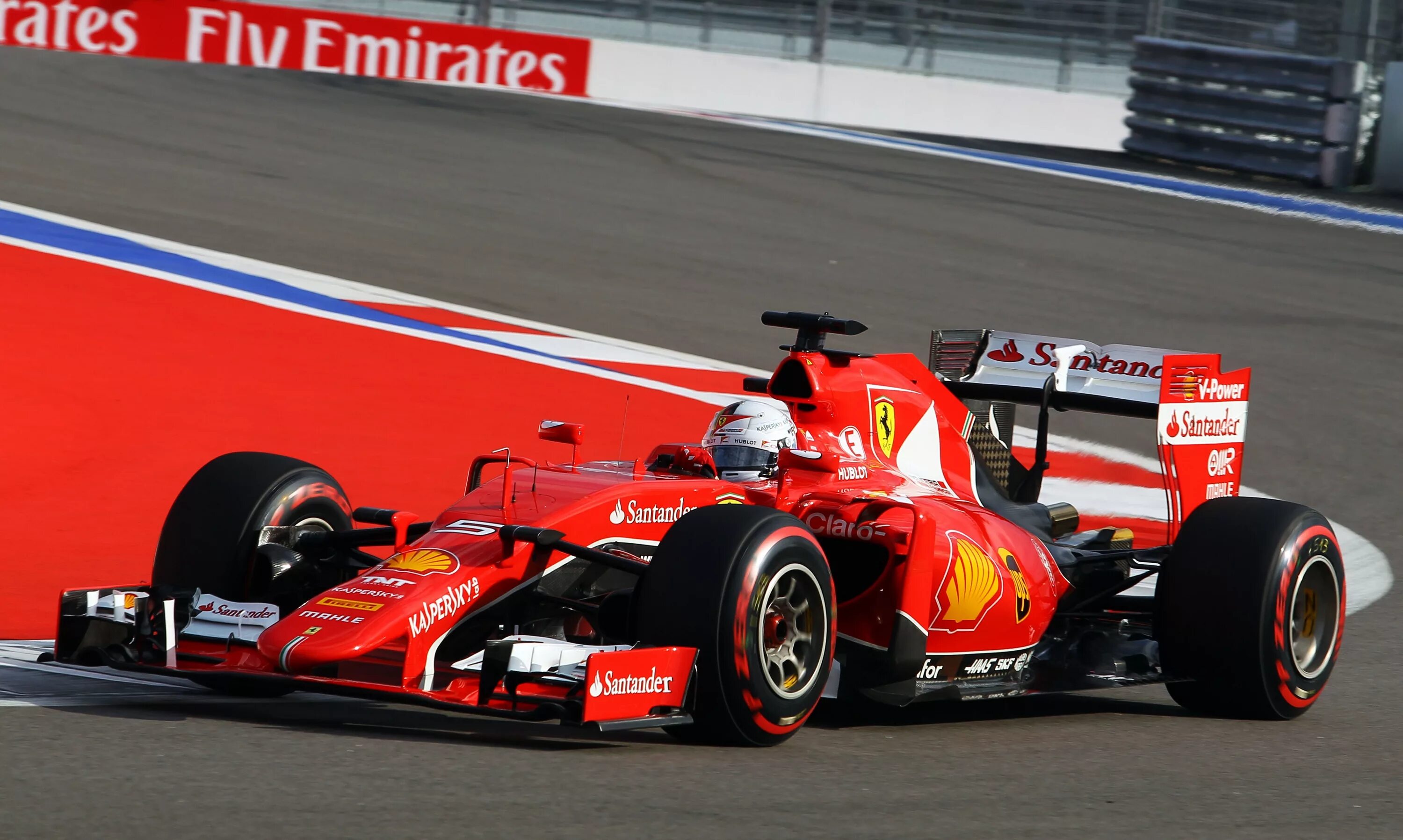 Формула 1 прямой эфир. Феррари ф1. Формула 1 Феррари. Ferrari f1 Sebastian Vettel. Ferrari f1 2015.