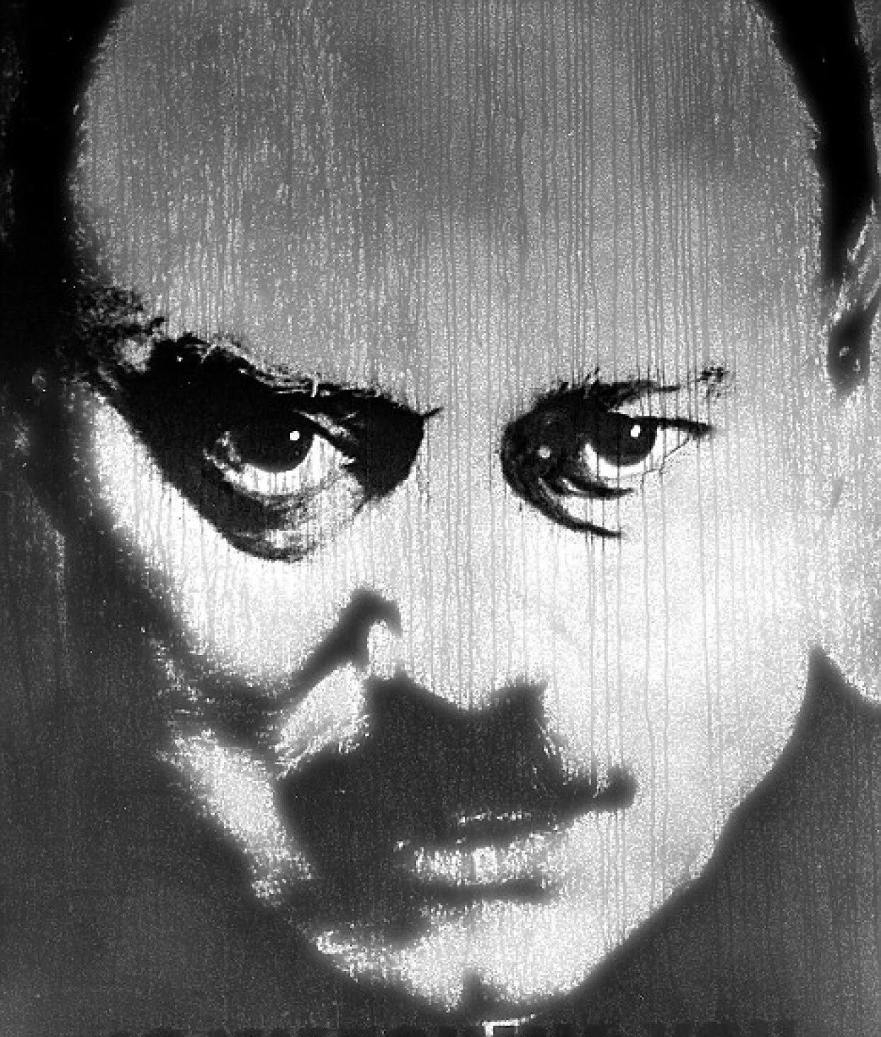 Большой брат трек. Джордж оруэлл 1984 большой брат следит за тобой. 1984 большой брат следит за тобой плакат. Оруэлл 1984 большой брат следит за тобой. Большой брат.