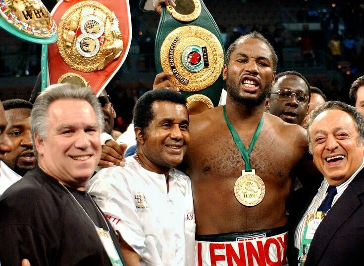 Леннокс стюарт. Тренер леннокса льюиса. леннокс льюис с поясами. emanuel steward.
