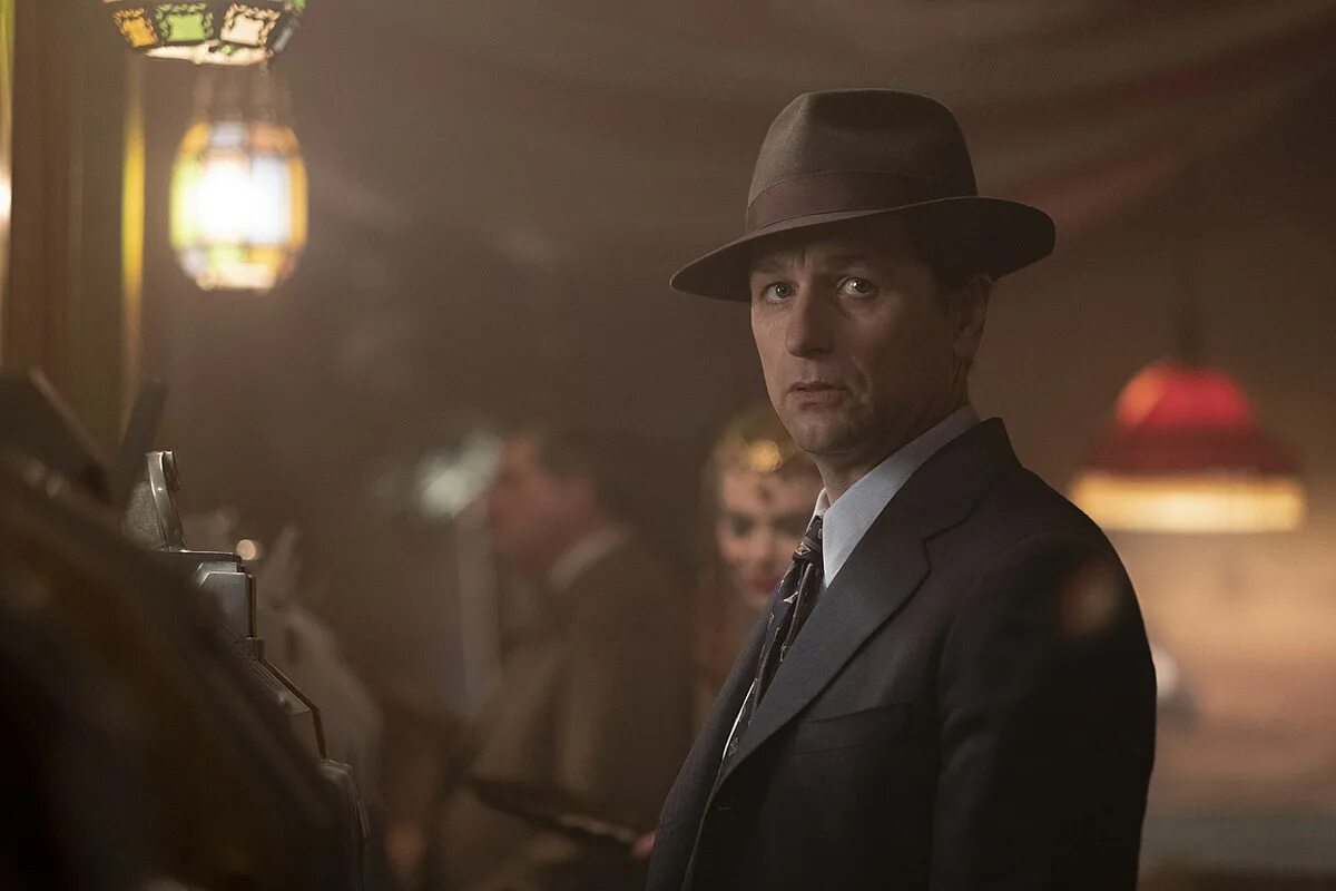 Перри мейсон 2020. Perry mason. Рэймонд бёрр перри мейсон. Перри мейсон 2020. Perry mason 2020.