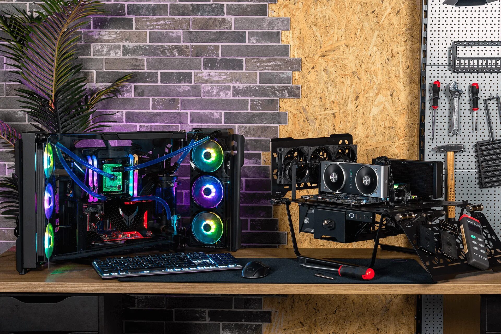 Самые крутые сборки. Master masterframe 700. Cooler Master masterframe 700. Cooler Master masterframe. Cooler Master masterframe 700 TG.