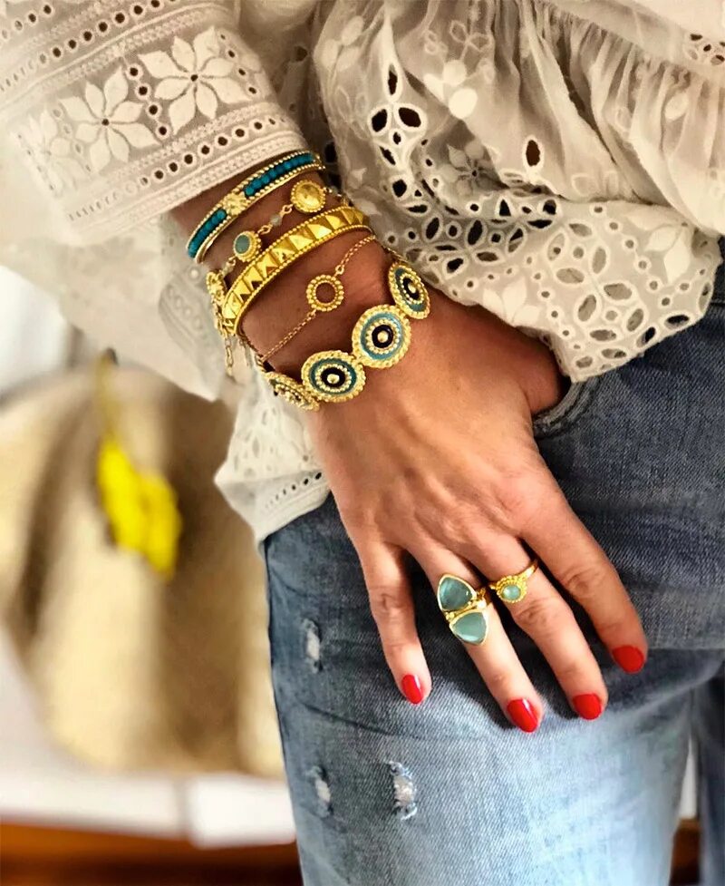 Стиль бохо шик аксессуары. Вещи в стиле бохо. Этнические украшения. Бохо аксессуары. Бохо аксессуары.