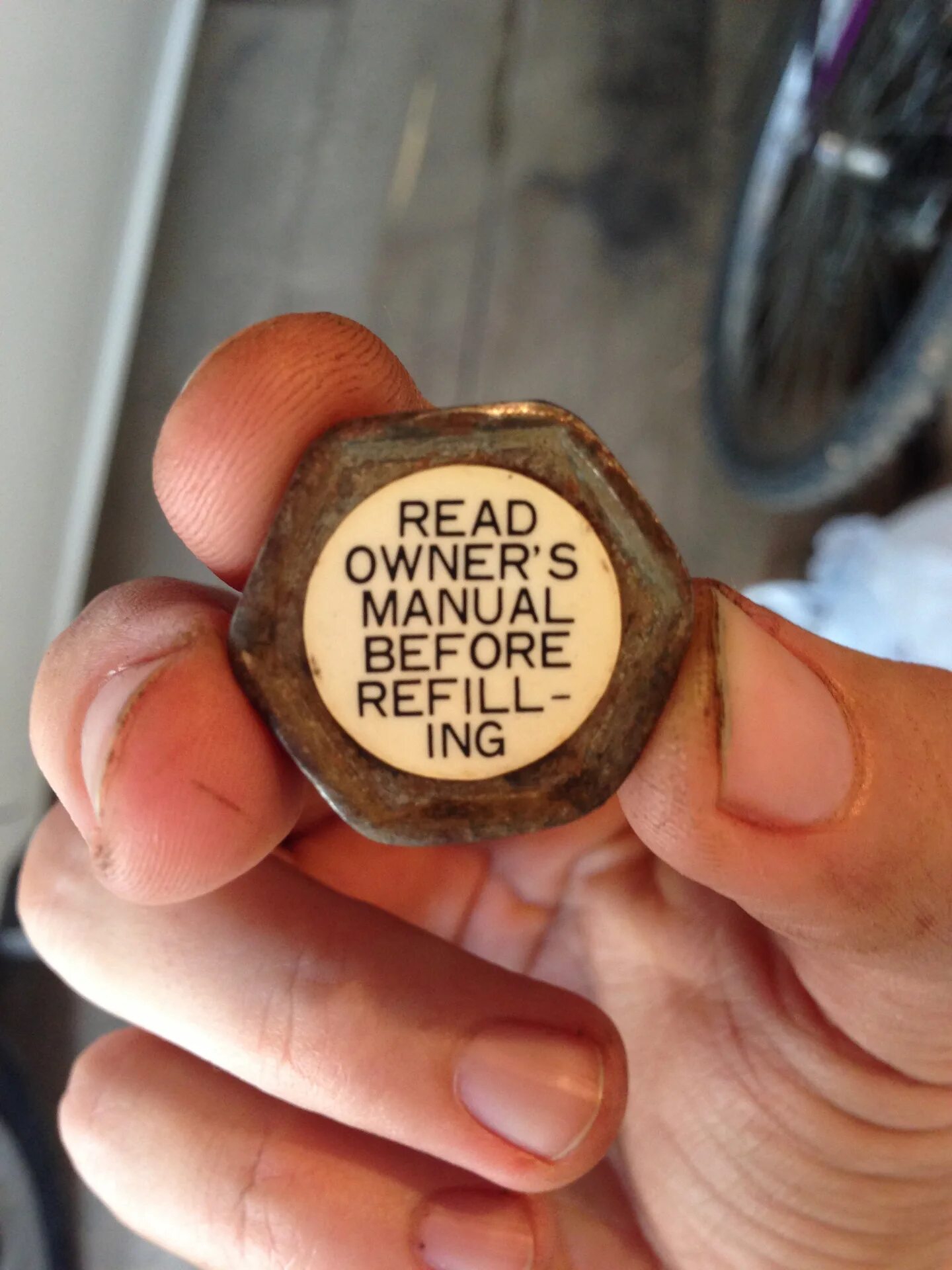 Read manual before use. Read owner&#039;s manual before refilling перевод. refill перевод. ask a refill.