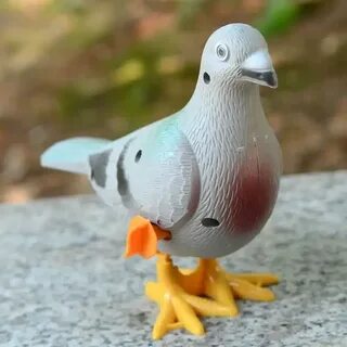 Игрушка голубь