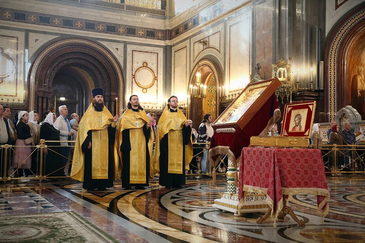 Храм христа спасителя священники. Храм христа спасителя священники. Храм христа спасителя священники. Храм христа спасителя константин барган. Протодиакон николай филатов.