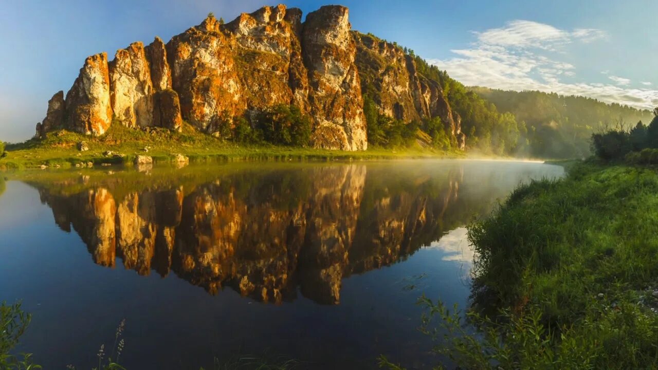 White river. Река Агидель в Башкирии. Река белая Агидель Башкирия. Скала Инсебика Бурзянский район. Река Агидель Уфа.