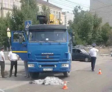 Камаз сбивает