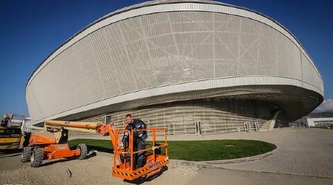 Адлер арена