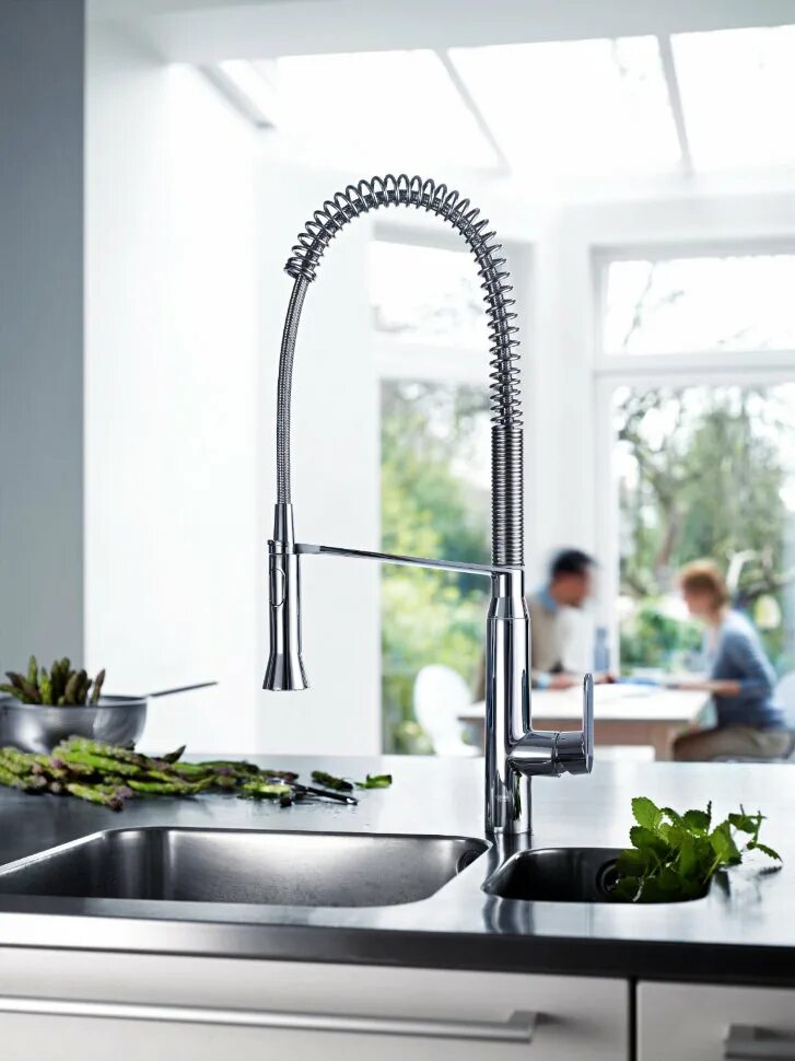 Смеситель кухонный высокий. Смеситель Grohe k7 32950000. Grohe k7 31379000. Смеситель Grohe k7 31379000. Смеситель для кухни Grohe k7 с высоким изливом, хром (32950000).