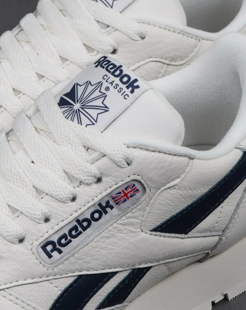 Рибок винтаж. Reebok club 80. reebok винтаж. reebok retro classic. рибок винтаж 1983.