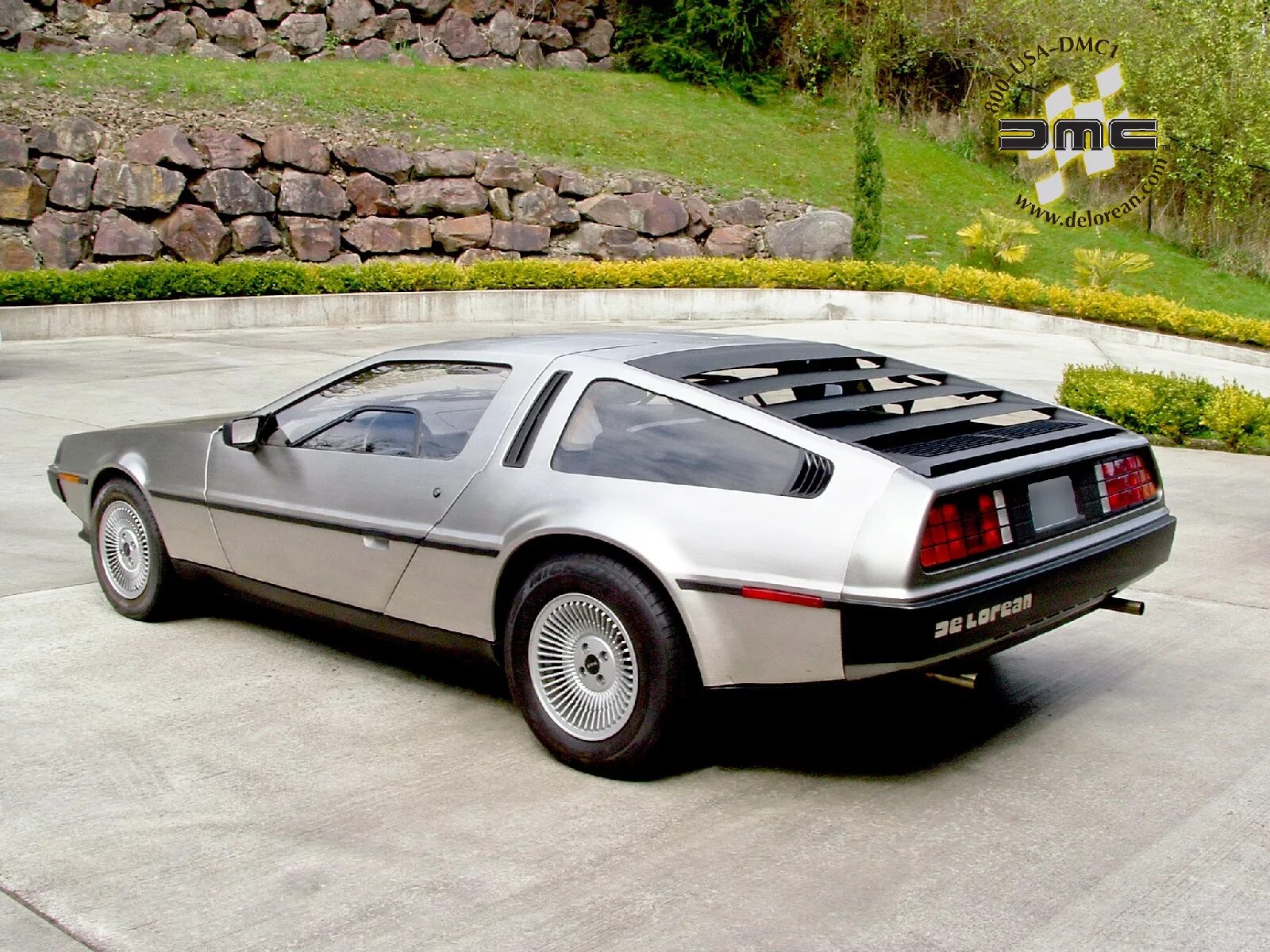 Future mark. DMC DELOREAN. Делориан DMC 12. GMC 12 Делориан. GMC Делориан.